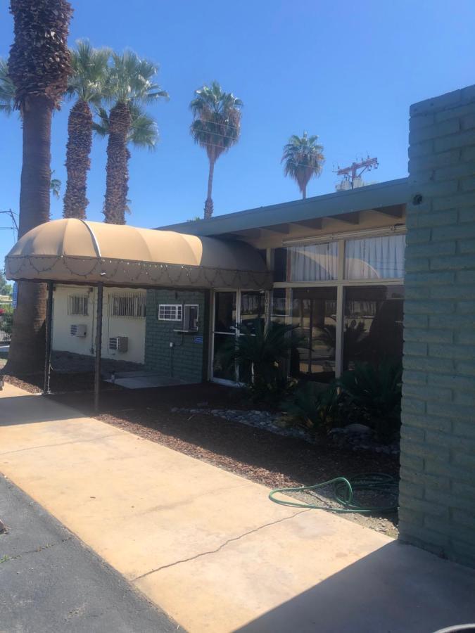 Palm Shadow Inn Motel Индиоу Екстериор снимка