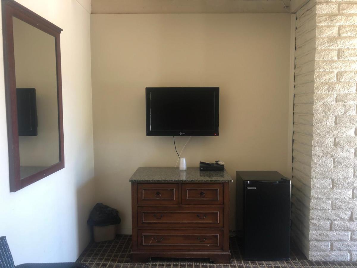 Palm Shadow Inn Motel Индиоу Екстериор снимка